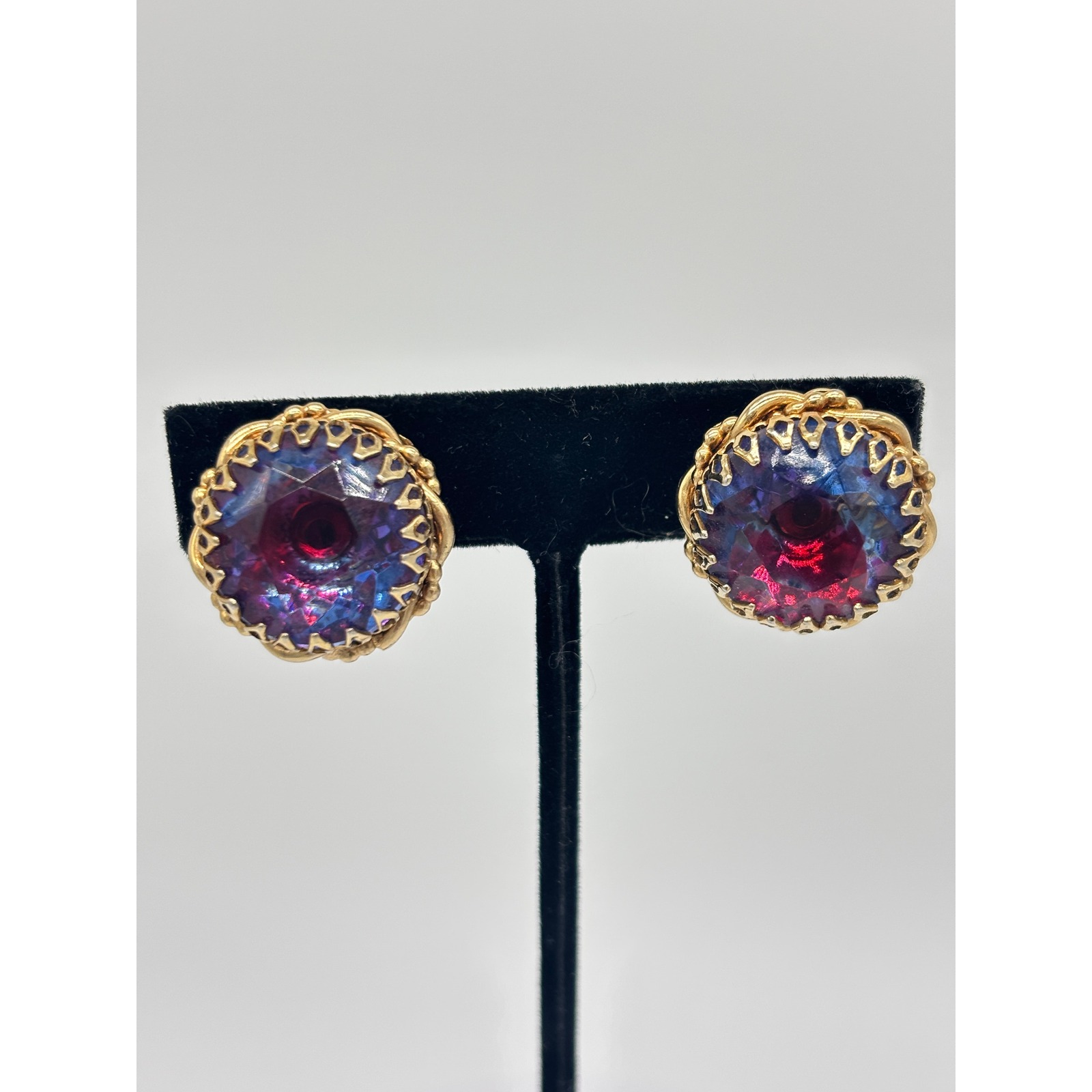 Vtg Schiaparelli Style Blue And Purple Glass Earrings With Ornate Prong Setting